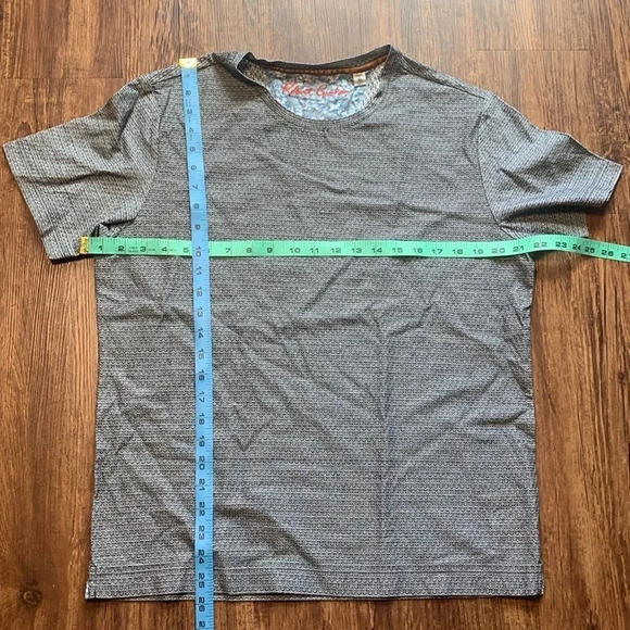 Robert Graham Geometric Print Short Sleeve Crew Neck T-Shirt Men’s Medium - Picture 3 of 6